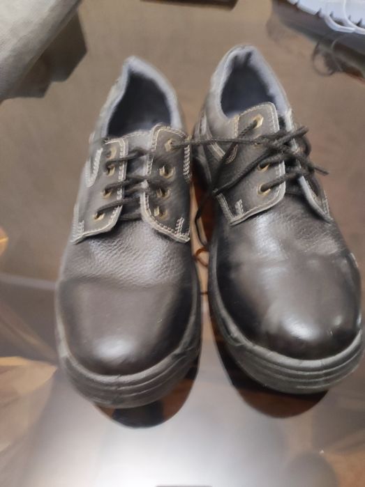 Рабочие ботинки размер 40