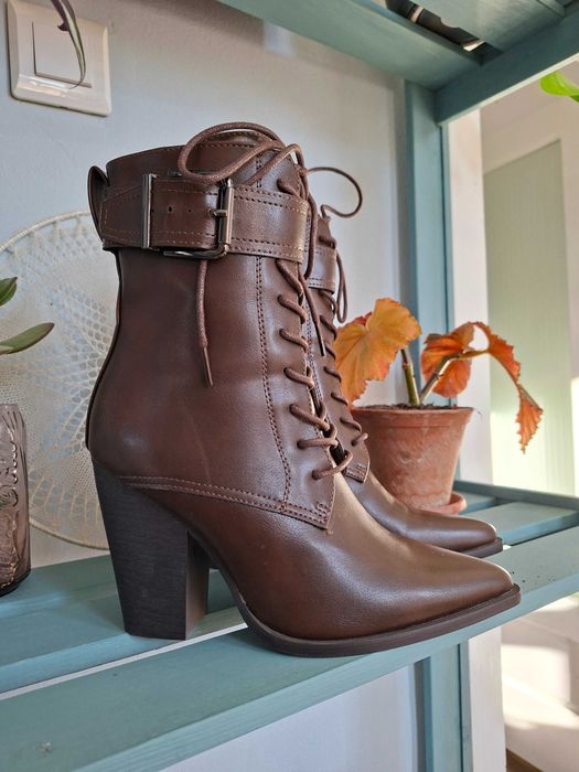 Botine cu toc marime 36