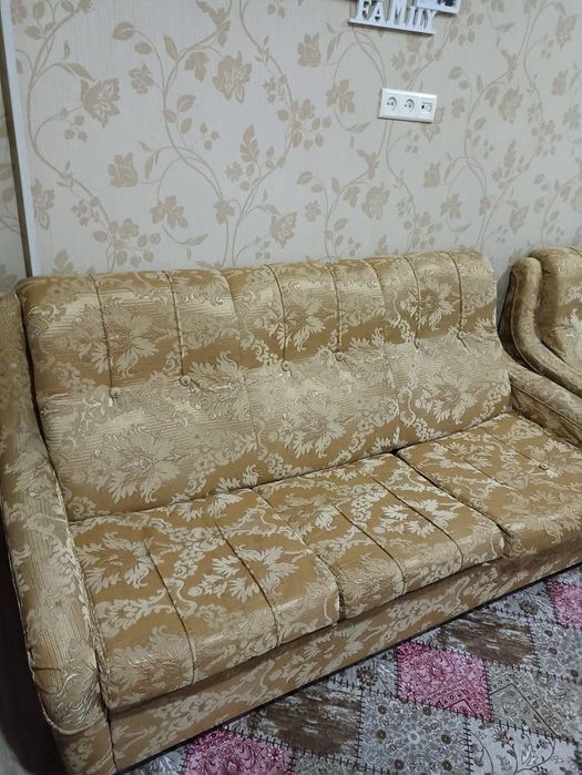 Диван и кресло / мягкий . Срочная продажа