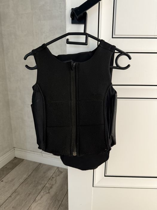 Жилет для верховой езды