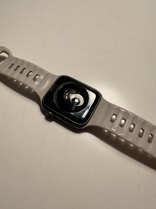 Apple watch SE 44мм