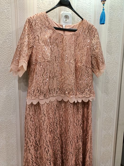 Шикарное платье вечернее на свадьбу