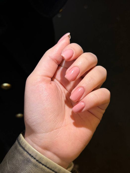 Маникюр / педикюр