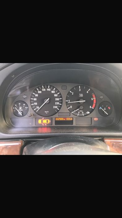 BMW Seria 5 2002 — imagine 5