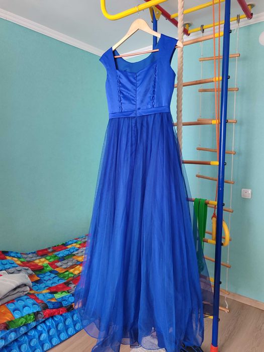 Платье вечернее бальное