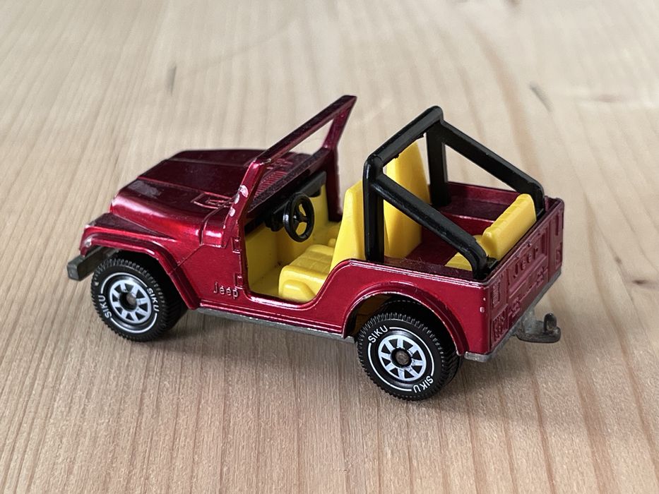 Machetă Siku 1053 Jeep CJ-5