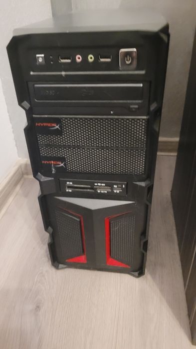 Vand pc gaming fara placa baza