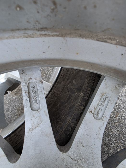 Алуминиеви джанти със зимни гуми 5х112 R16