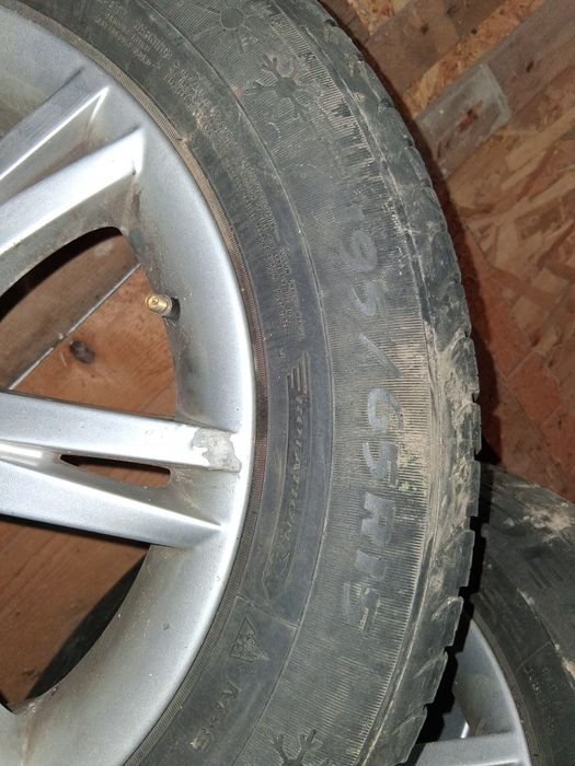 Vand doua modele de jante,R15, unele 5x112 si unele 5x110