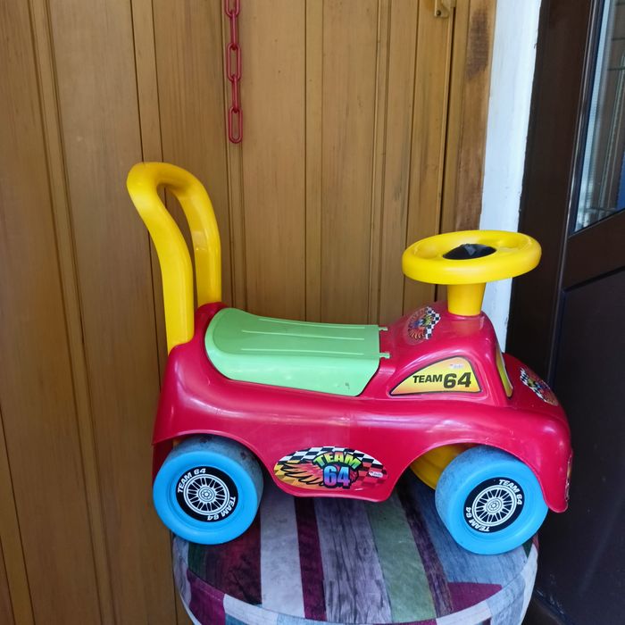 Masinuta jucarie pentru copii Felis 12+ luni