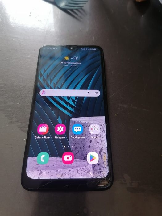 Продам телефон Samsung A10