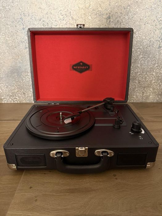 Грамофон  като нов