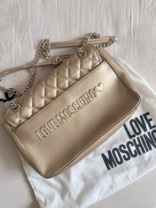 Geanta de umar Moschino