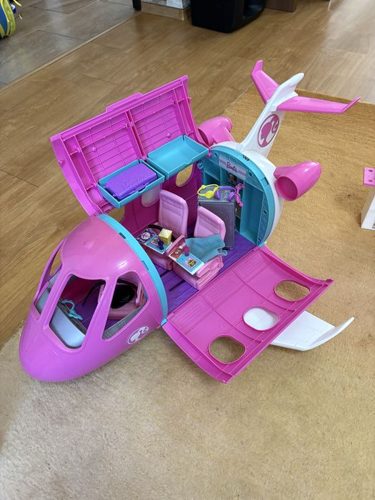 Casa barbie dream house , rulota voyaj, rulota mancare masina si altele