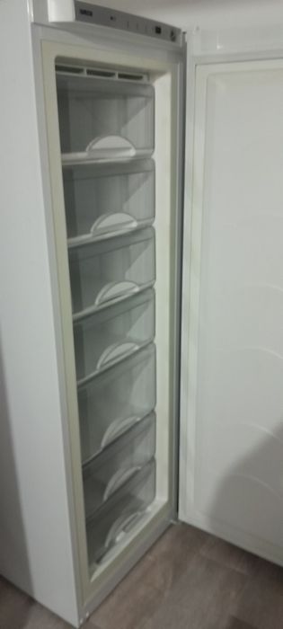 АТЛАНТ морозильник почти новый