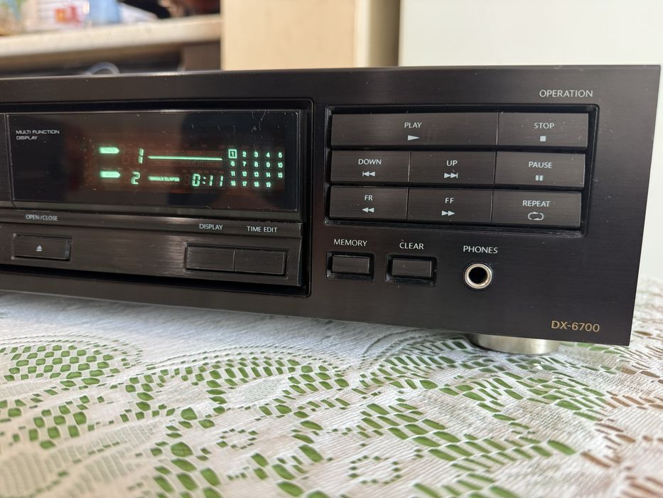 Onkyo DX-6700 CD player