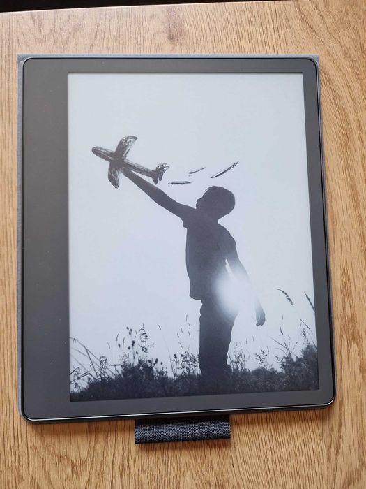 Amazon Kindle Scribe 10.2" 16GB E-Ink Tablet с оригинален калъф