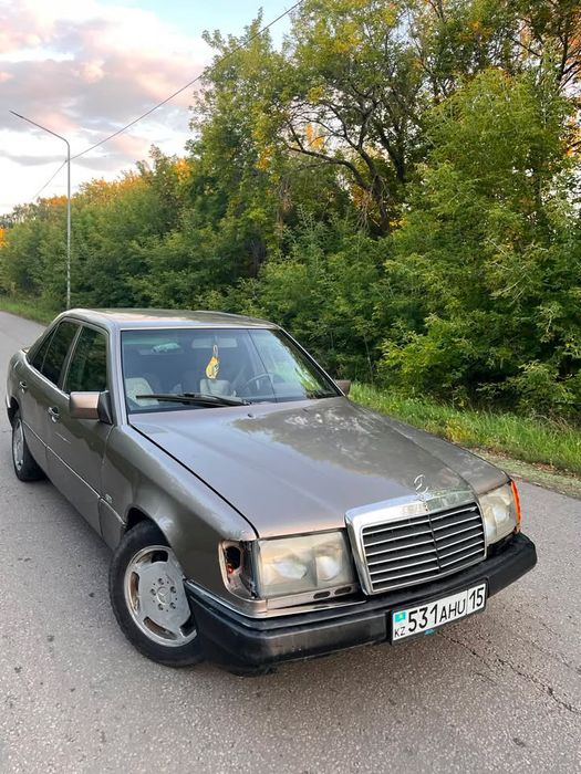 Mercedes E230 W124