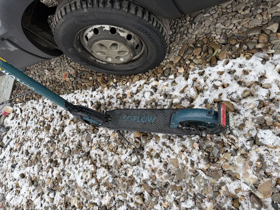 Vand trotineta electrica defecta