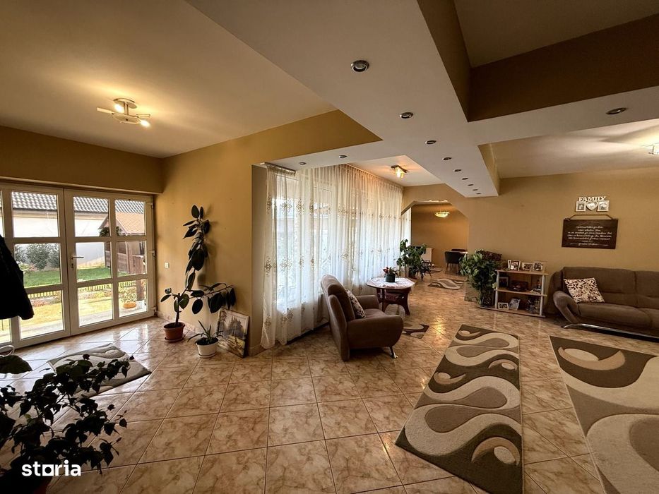Casa 330 mp | cu teren 2300 mp | Santandrei - langa Oradea