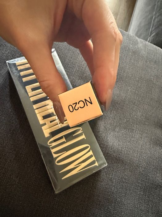 Козметика на MAC