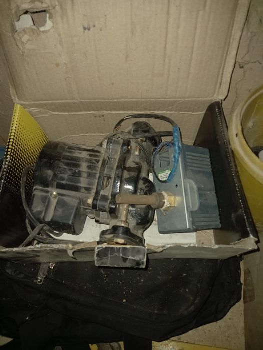 Моторчик насос б/у