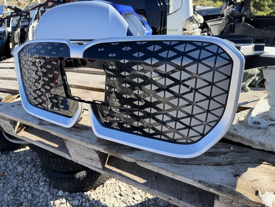 Решетка BMW X1 U11 U12