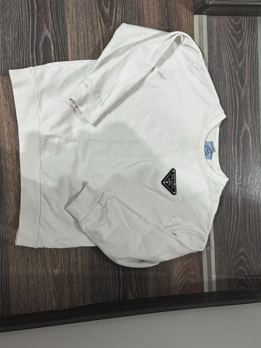 Разные футболки и кофты