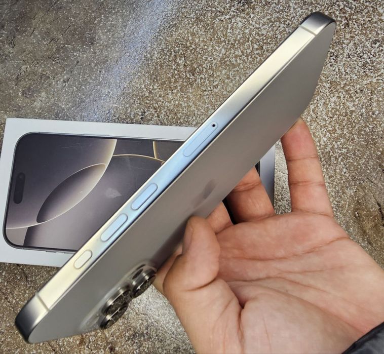 iPhone 16 Pro Max 256 gb