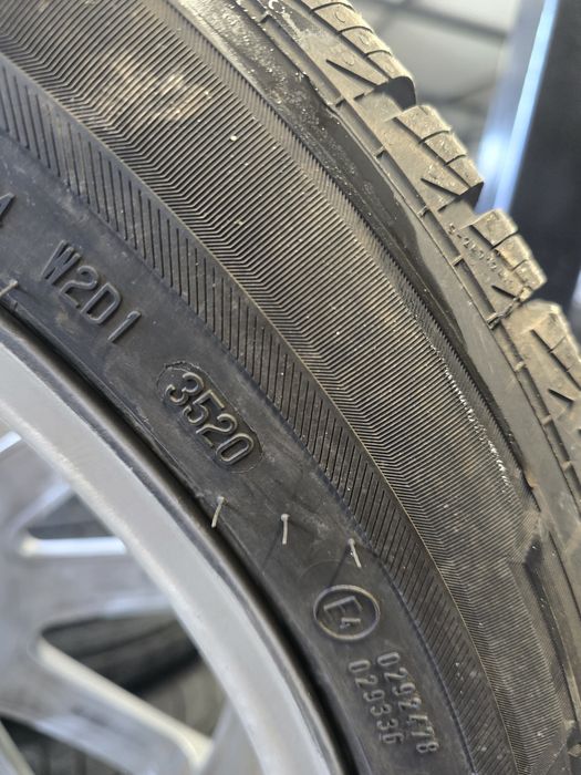 2 Броя 235/50/19 Barum 8,5mm 2020DOT