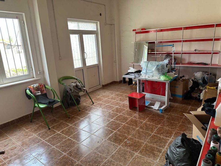 Noturar bino Yuqori Chirchiq Nurli yo‘lda