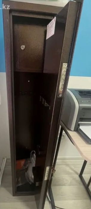 Сейф 125 см 70000