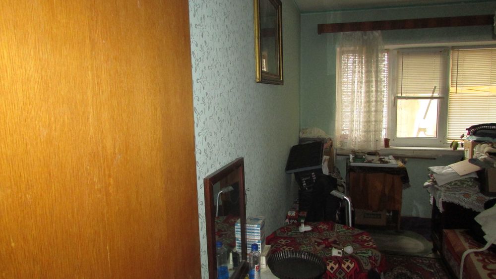 4 camere etaj 1 zona Poiana Narciselor