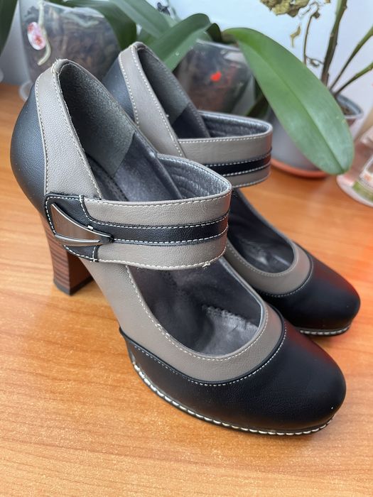 Pantofi cu toc Renda
