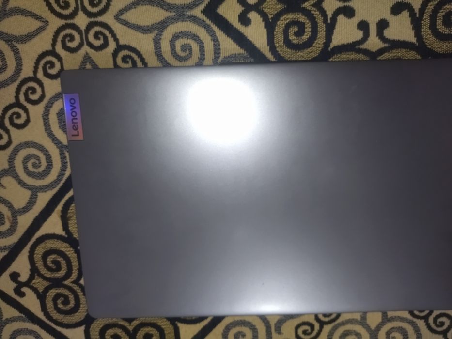 Ноутбук сатылады