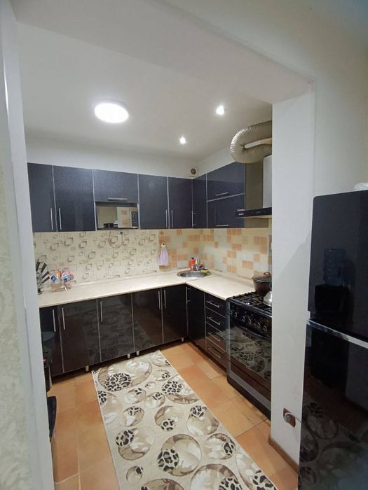 Massiv Qoyliq-2 4 xona sotiladi