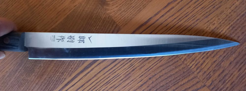 Cutit asiatic Sashimi