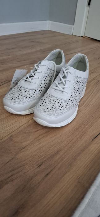 Дамски обувки Тенденз