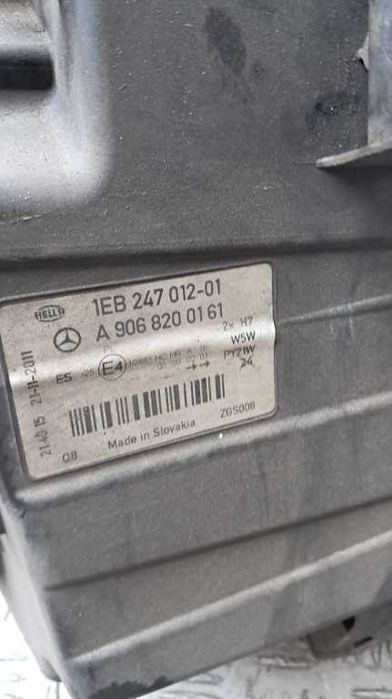 far stanga / dreapta Mercedes Sprinter W906 an 2011 cod A9068200161