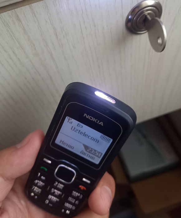 Nokia 1202 Uz imedan O'tgan