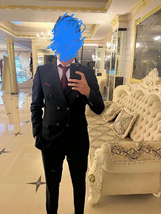 Продам мужской костюм