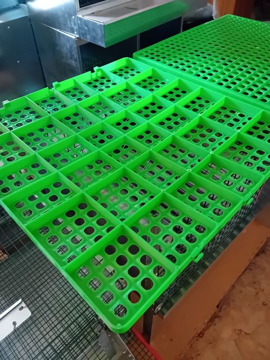 Пойлки и хранилки за зайци