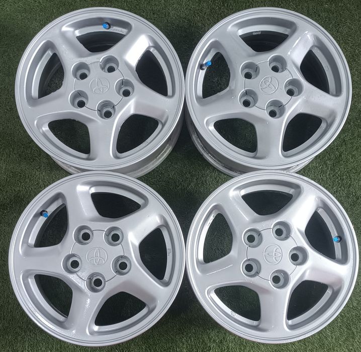 R-14 тойота оригинал 5*114,3 Ипсум,Пикник,Мазда 626 жд итд.