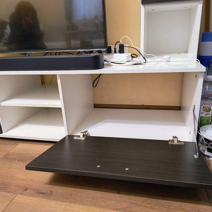 Холна секция бяло с кафяво