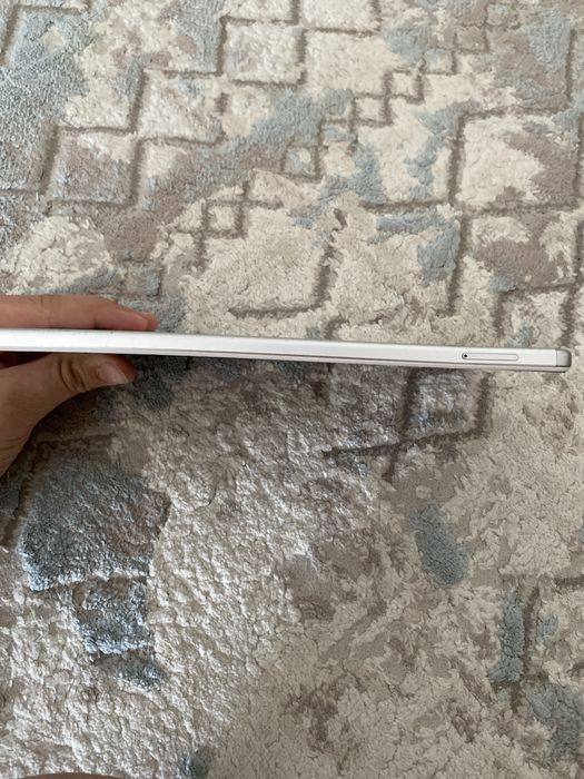 ПРОДАМ samsung galaxy tab a 7