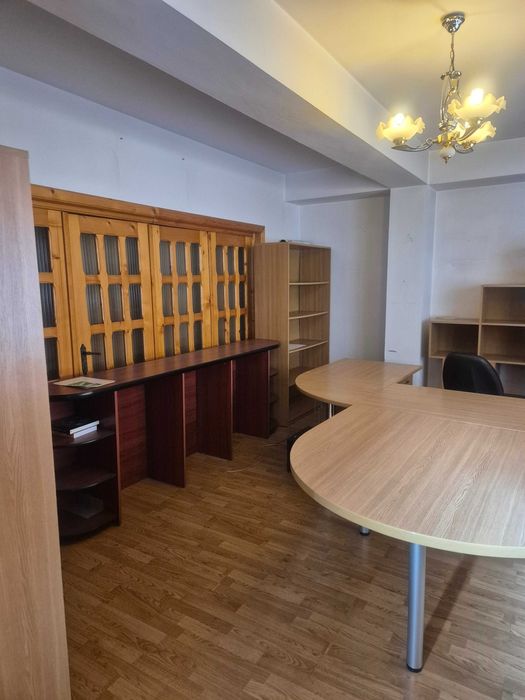 Închiriez vila în centrul Mun.Dr.Tr.Severin