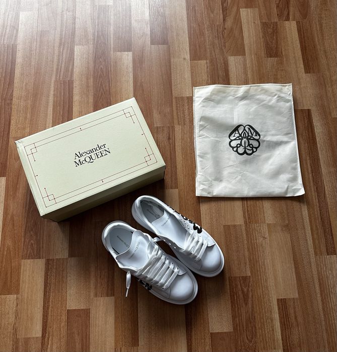 *Stoc Limitat* Alexander Mcqueen Graffiti