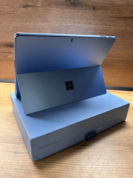 Microsoft Surface 11 Pro Copilot+ PC 13” OLED SnapdragonX Elite 12Core