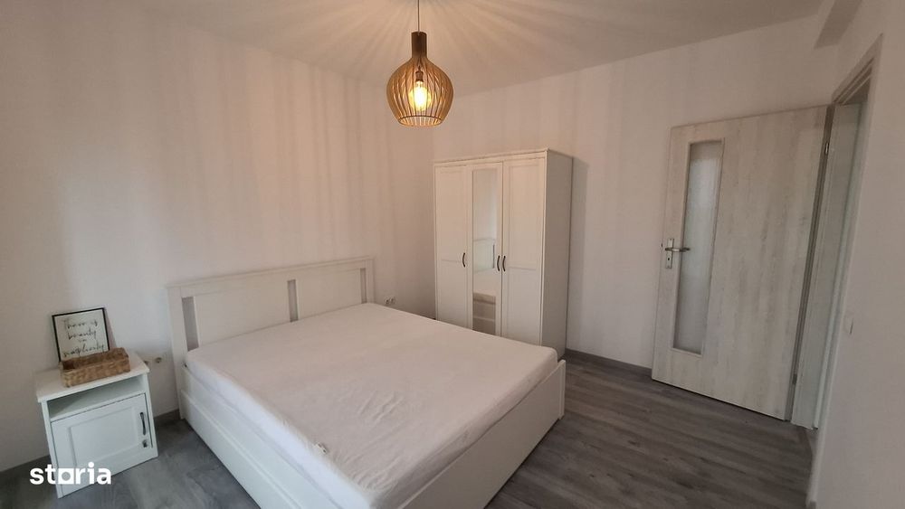 Apartament 2 camere decomandate- Foarte spatios- Zona D.na Stanca