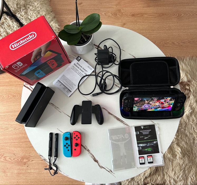 Nintendo Switch OLED Impecabil + FC 25, Mario Kart 8 + Extra
